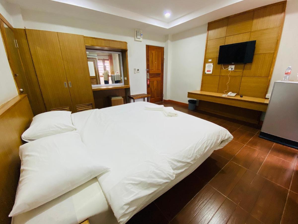 Metha Palace Sakon Nakhon Zewnętrze zdjęcie