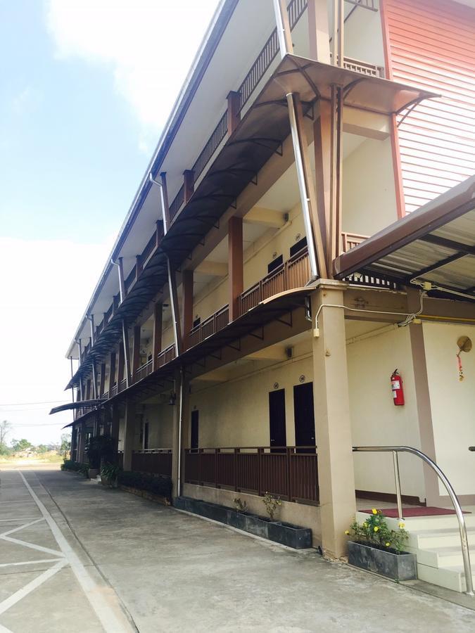 Metha Palace Sakon Nakhon Zewnętrze zdjęcie